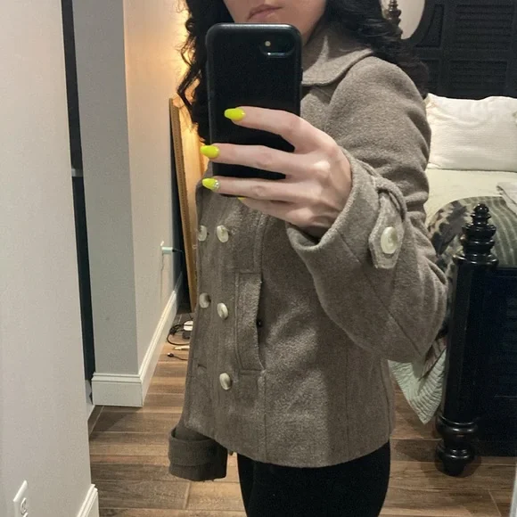 Abercrombie and fitch coat! 🧥 - Picture 3 of 7